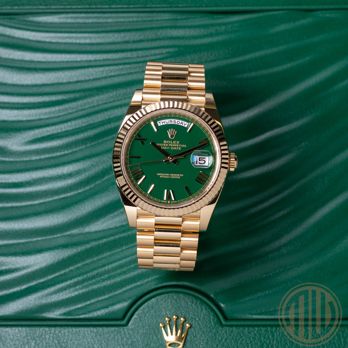 Rolex Day-Date 40 Green Dial | Orig.Invoice | 18ct Yellow-Gold | Box and Papers | 2024