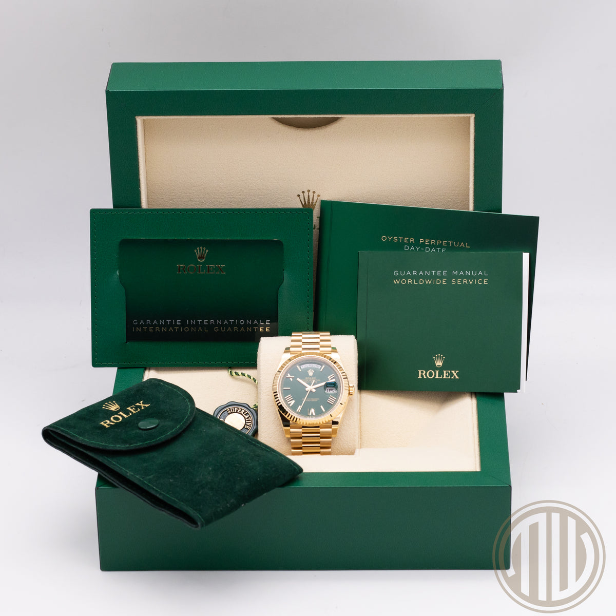 Rolex Day-Date 40 Green Dial | Orig.Invoice | 18ct Yellow-Gold | Box and Papers | 2024