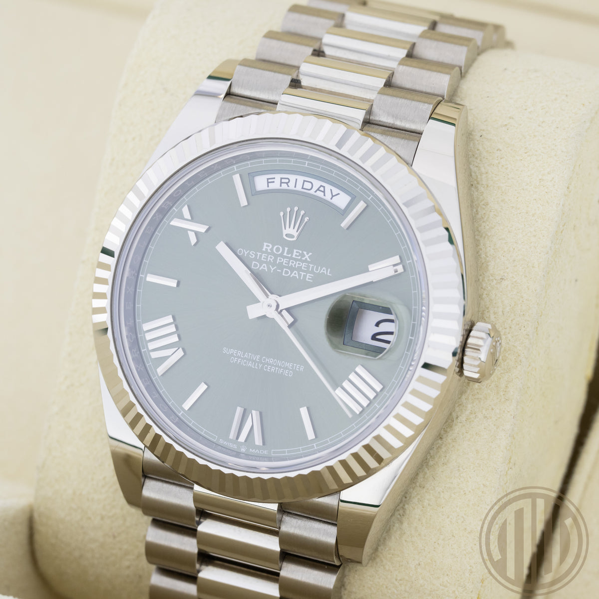 Rolex Day-Date 40 Olive Dial | 18kt Whitegold | Box and Papers | 2021 | 228239