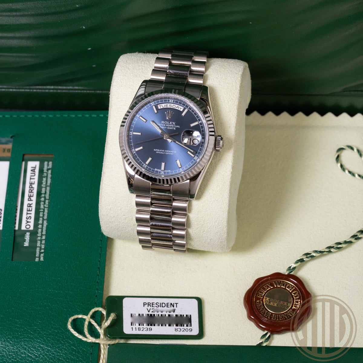 Rolex Day-Date 36 18kt Whitegold | Blue Dial | Lc100 | Box and Papers | 2009