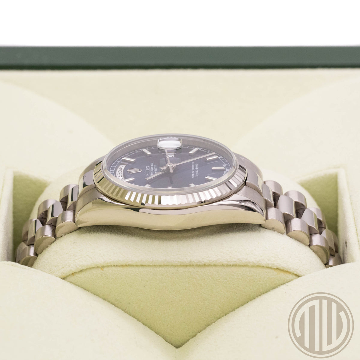 Rolex Day-Date 36 18kt Whitegold | Blue Dial | Lc100 | Box and Papers | 2009