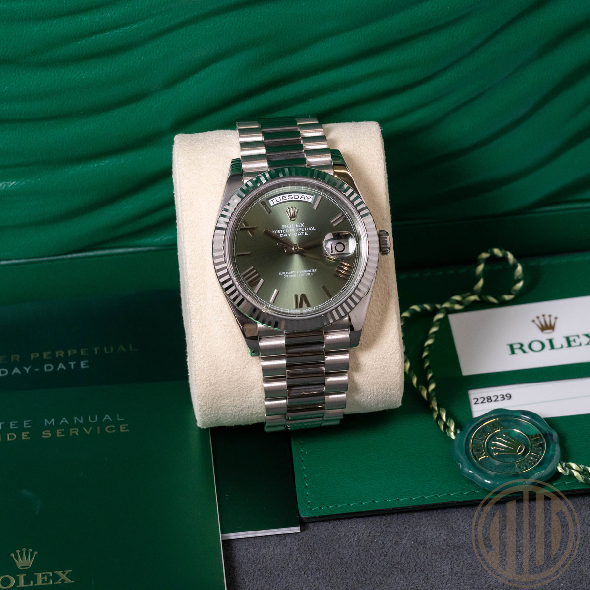 Rolex Day-Date 40 Olive Dial | Lc100 | Orig.Invoice | Box and Papers | 2016