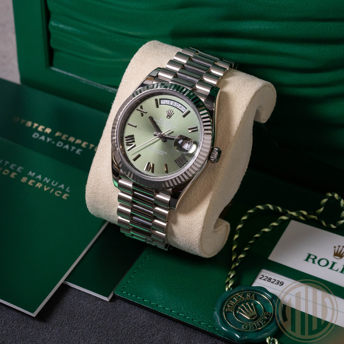 Rolex Day-Date 40 Olive Dial | Lc100 | Orig.Invoice | Box and Papers | 2016