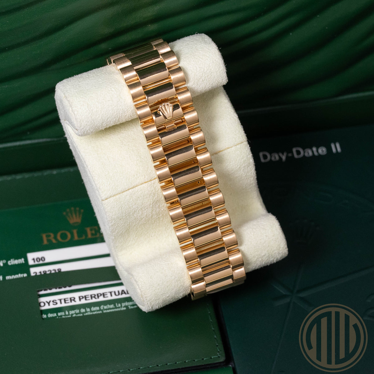 Rolex Day-Date II Black Dial | 18kt Yellowgold | Lc100 | Box and Papers | 2011