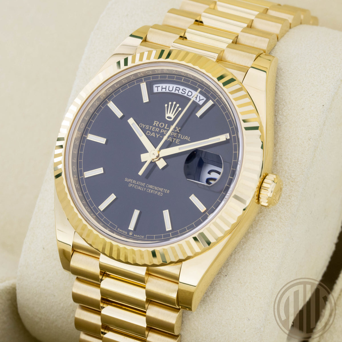 Rolex Day-Date 40 18kt Yellowgold | Black Dial | Box and Papers | 2023
