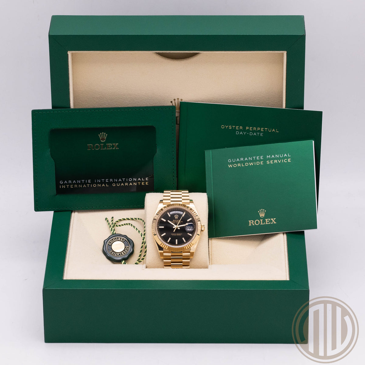 Rolex Day-Date 40 18kt Yellowgold | Black Dial | Box and Papers | 2023