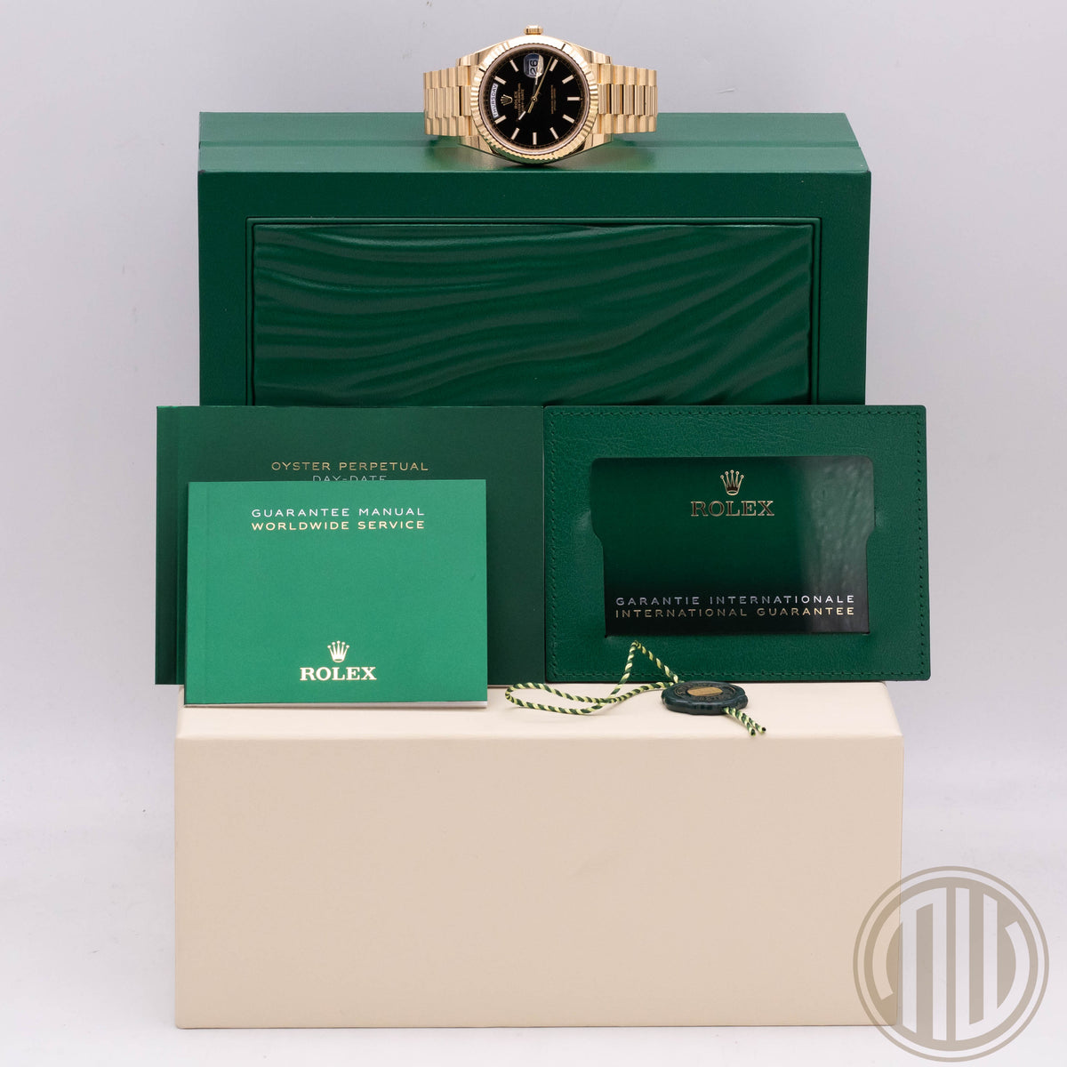 Rolex Day-Date 40 18kt Yellowgold | Black Dial | Box and Papers | 2023