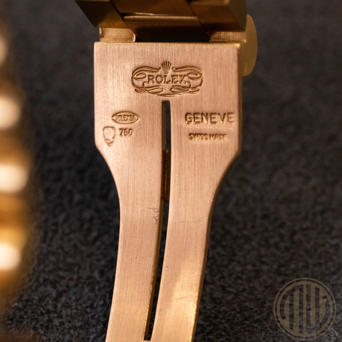 Rolex Day-Date 36 Grey Sigma Diamond Dial | Bark | 18kt Yellowgold
