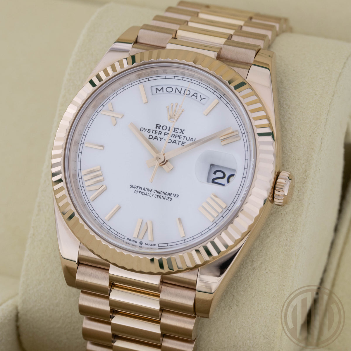 Rolex Day-Date 40 White Roman Dial | Everose-Gold | Box and Papers | 2021