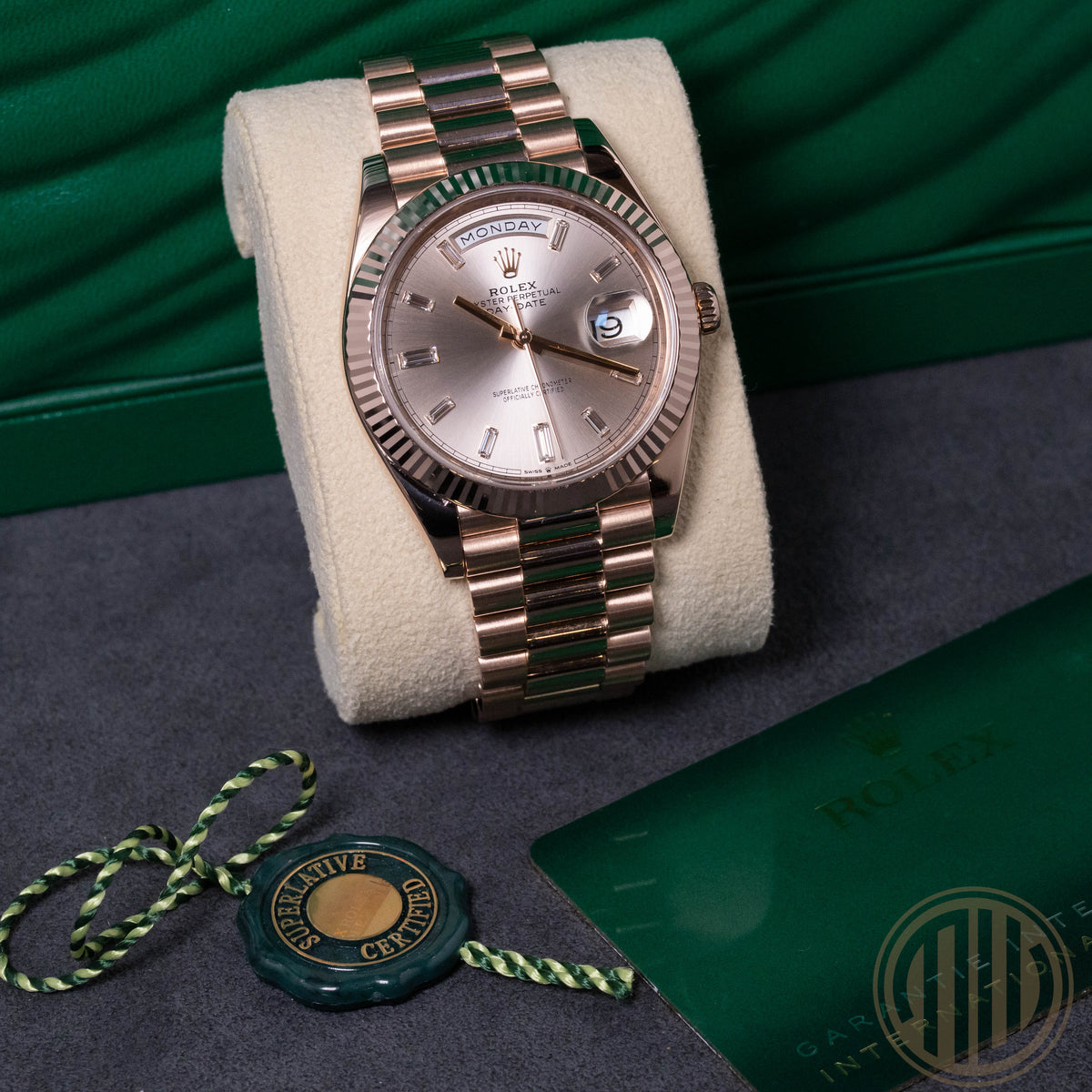 Rolex Day-Date 40 Sundust Baguette Dial | Everose-Gold | Box and Papers | 2020