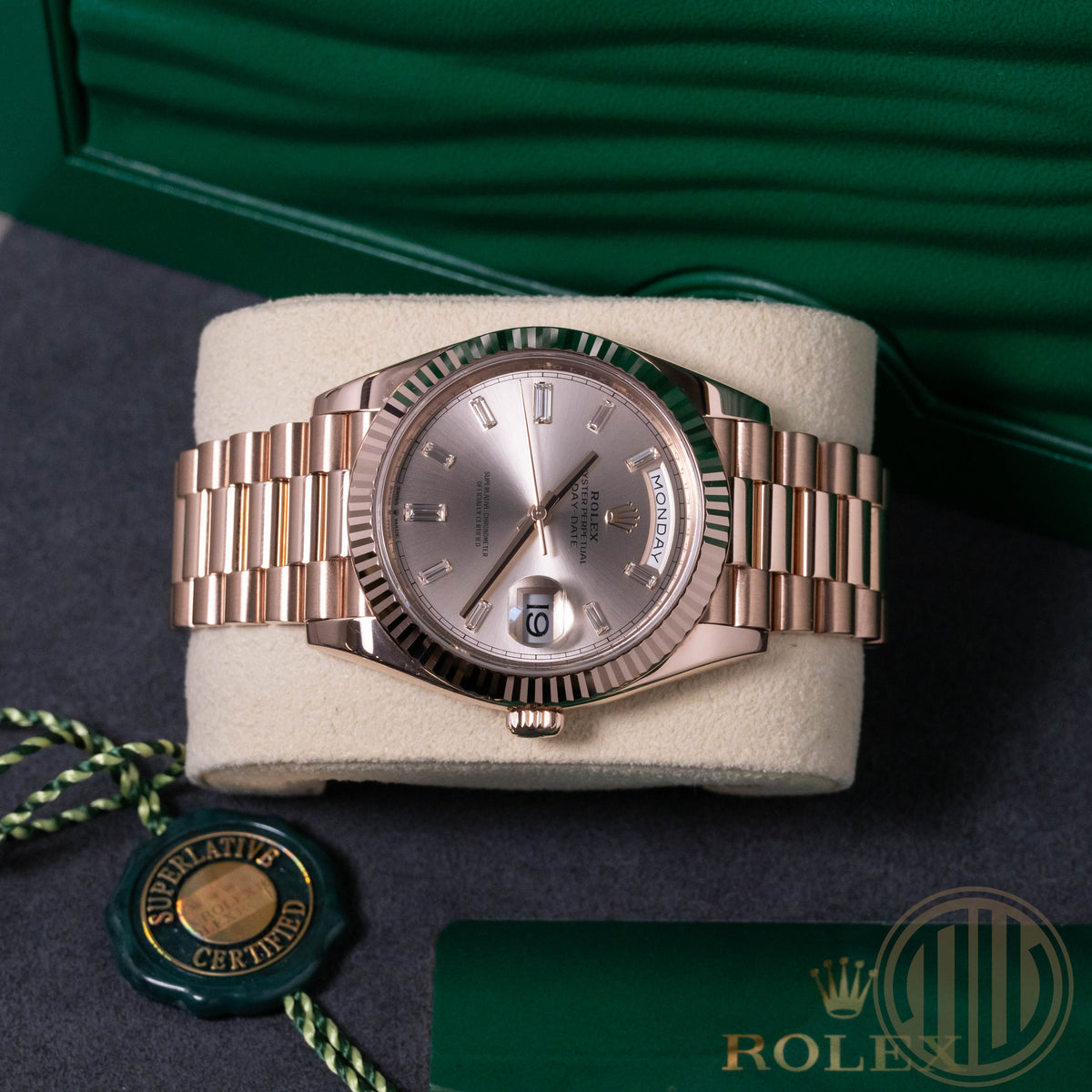 Rolex Day-Date 40 Sundust Baguette Dial | Everose-Gold | Box and Papers | 2020