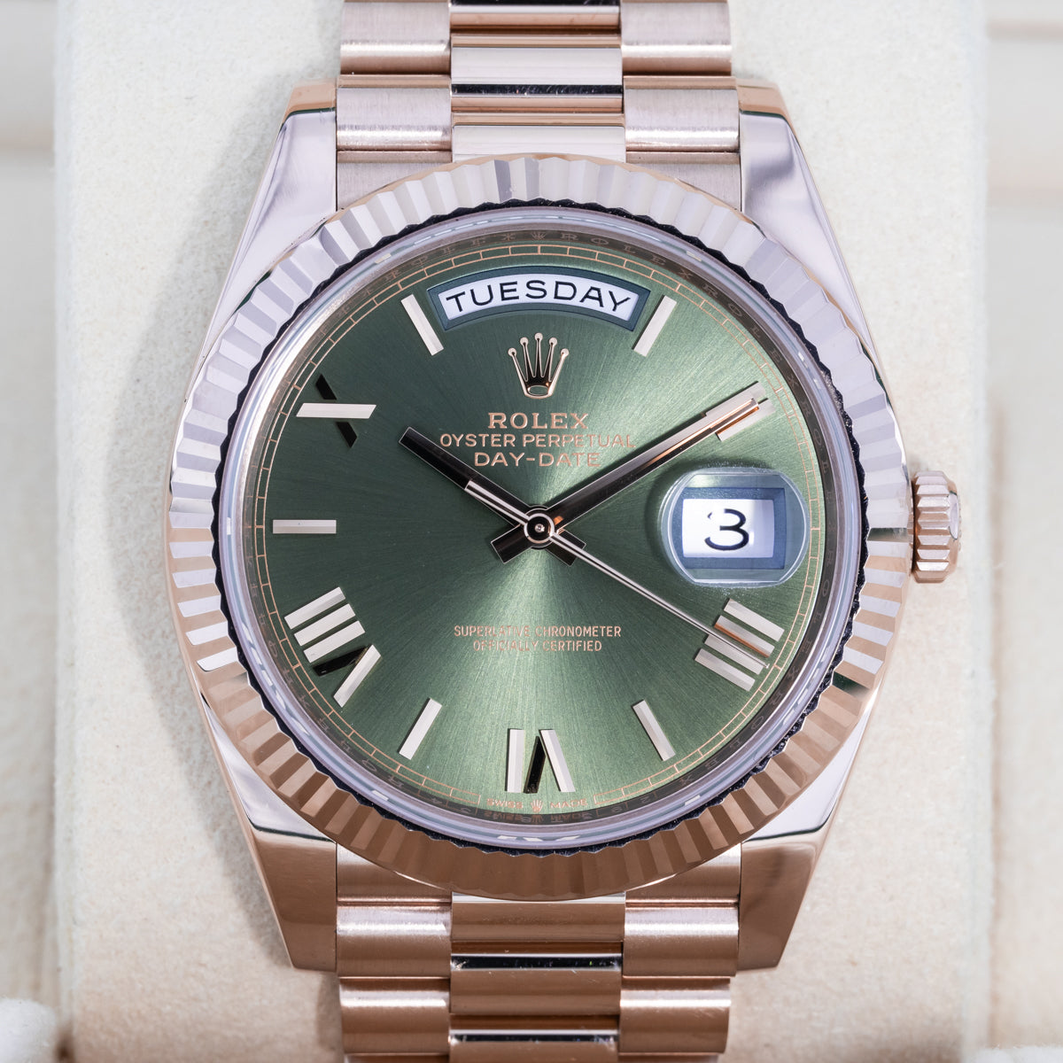 Rolex Day-Date 40 oro rosa | Esfera oliva | Caja y Papeles | 2020 | 228235