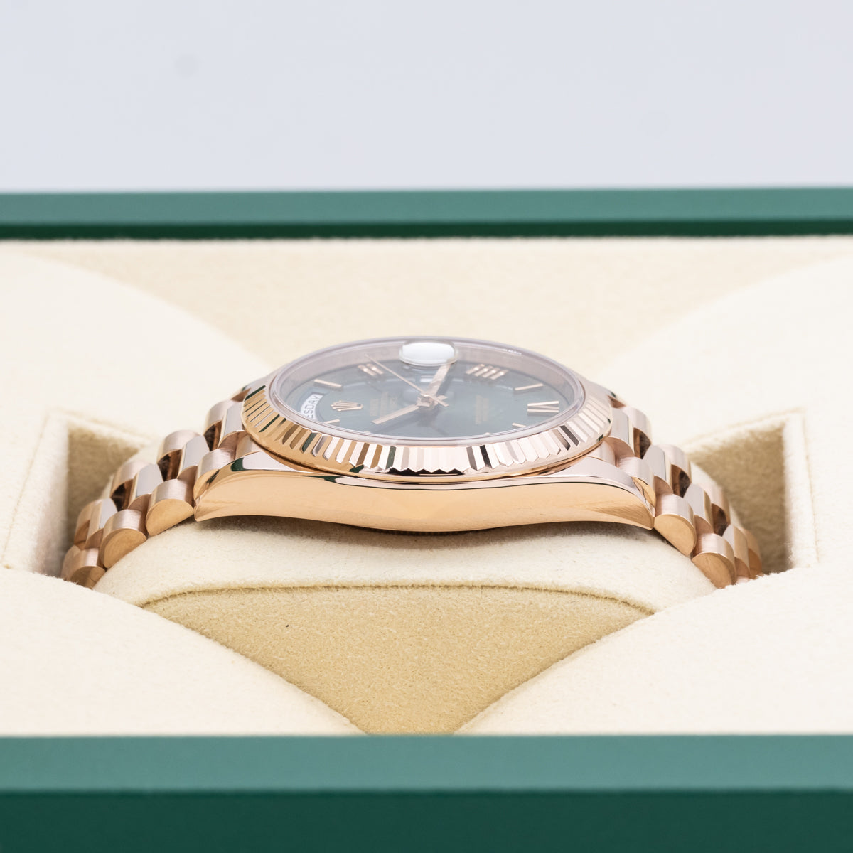 Rolex Day-Date 40 rose gold | Olive Dial | Box and Papers | 2020 | 228235