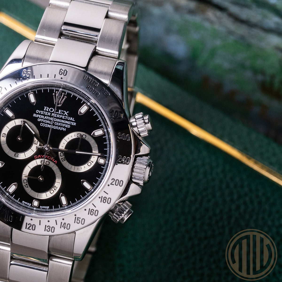 Rolex Daytona | Y-Serie | Black Dial | Perfect Condition | Box and Papers | 2003 | 116520