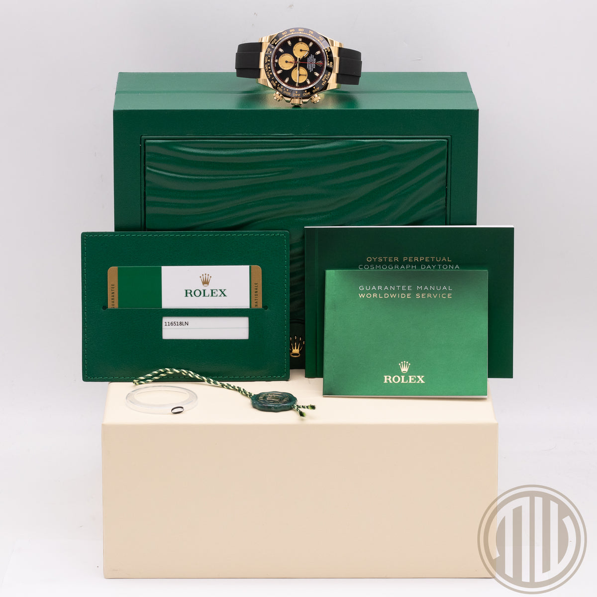 Rolex Daytona Paul Newman Dial | 18kt Yellowgold | Unworn | Box and Papers