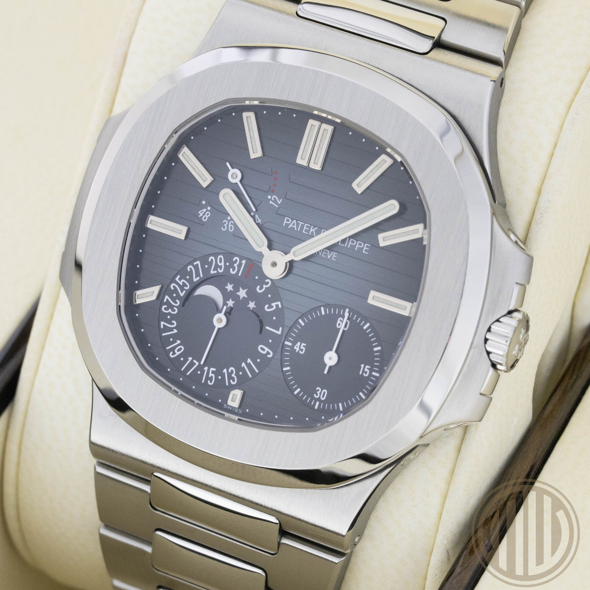 Patek Philippe Nautilus Blue Dial | Stainless-Steel | Box and Papers | 2010