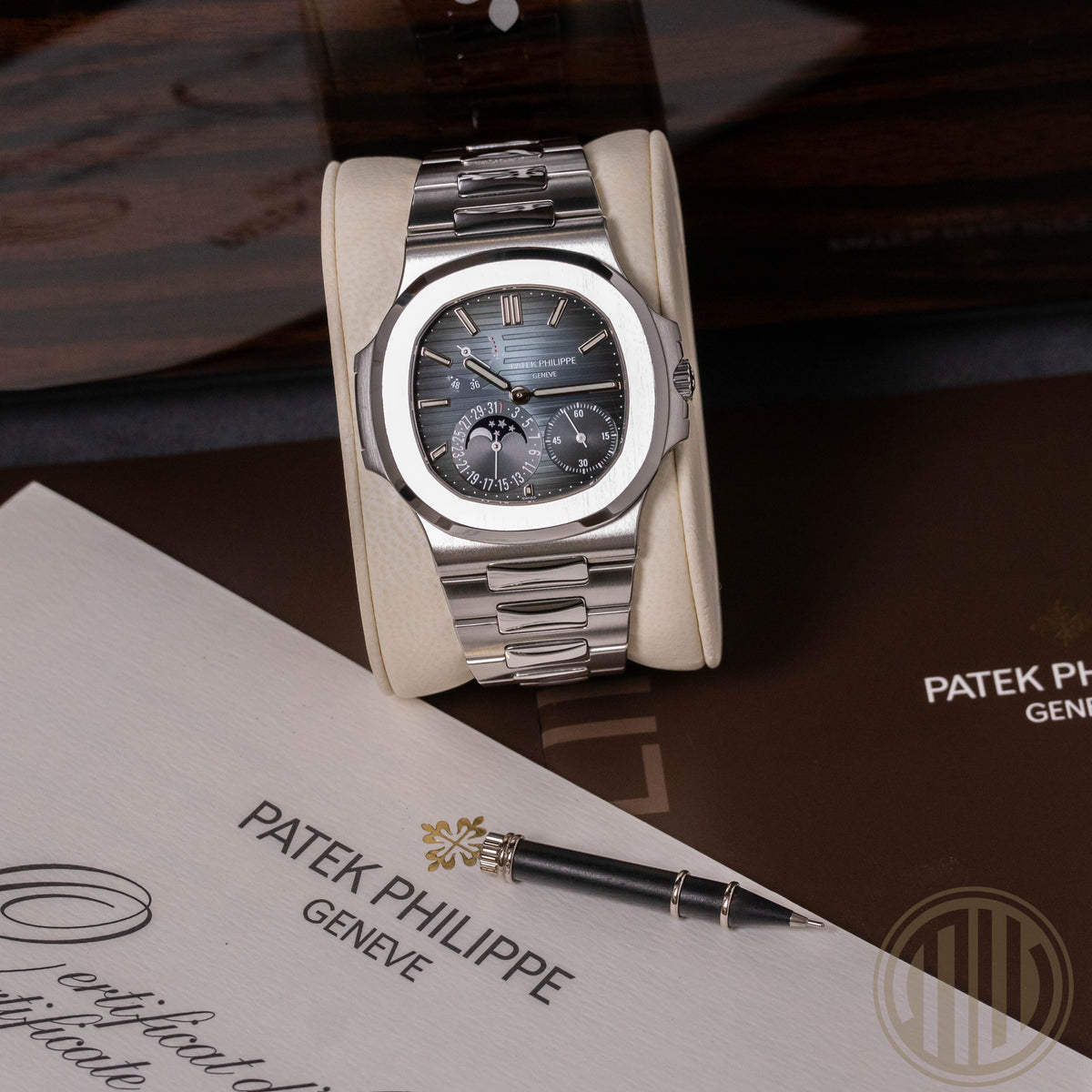 Patek Philippe Nautilus Blue Dial | Stainless-Steel | Box and Papers | 2010