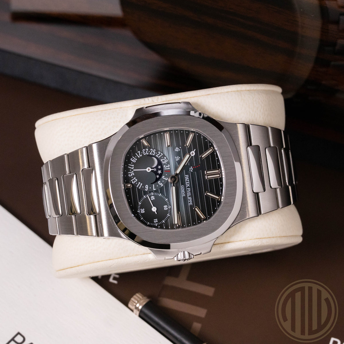 Patek Philippe Nautilus Blue Dial | Stainless-Steel | Box and Papers | 2010
