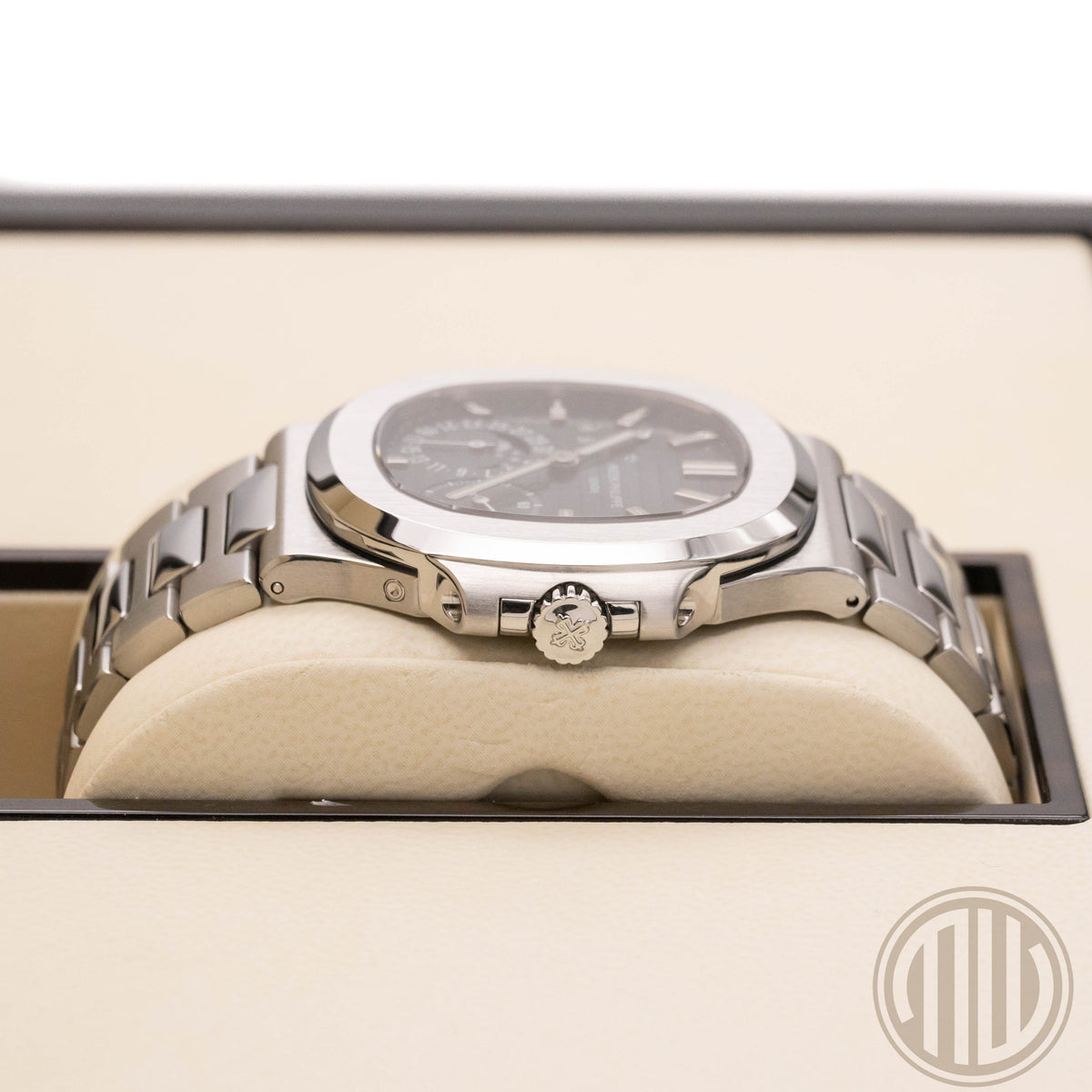 Patek Philippe Nautilus Blue Dial | Stainless-Steel | Box and Papers | 2010