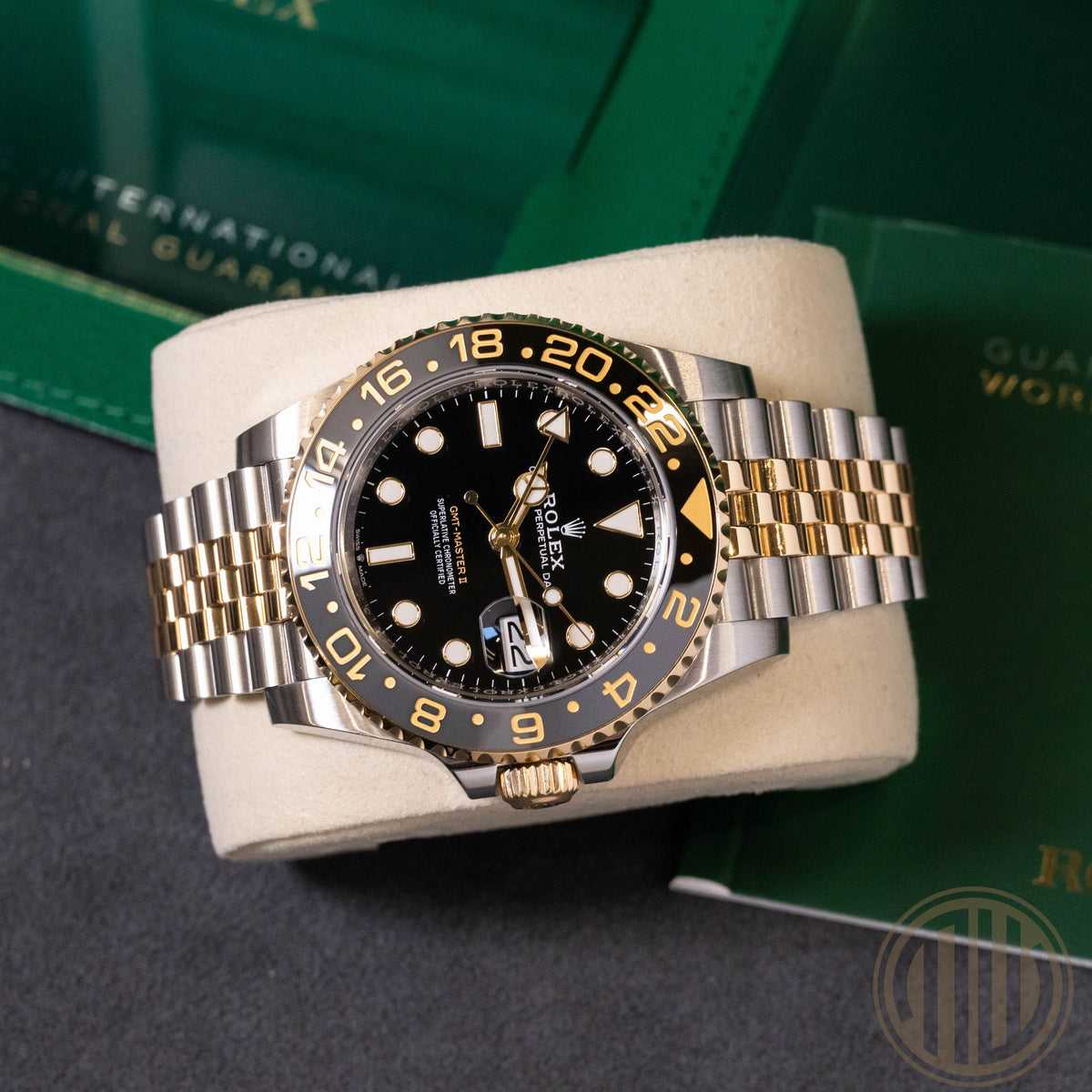 Rolex GMT-Master II Bicolor | Orig.Invoice | Jubilee | Box and Papers | 2025 | 126713GRNR