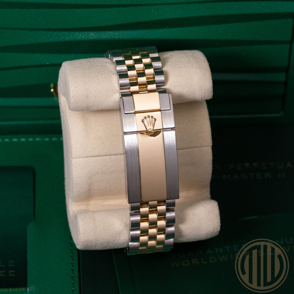 Rolex GMT-Master II Bicolor | Orig.Invoice | Jubilee | Box and Papers | 2025 | 126713GRNR