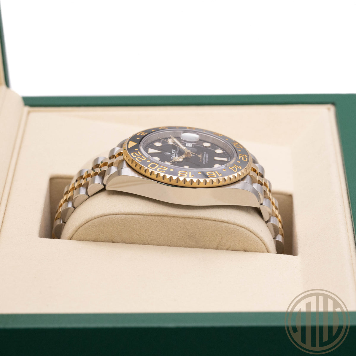 Rolex GMT-Master II Bicolor | Orig.Invoice | Jubilee | Box and Papers | 2025 | 126713GRNR