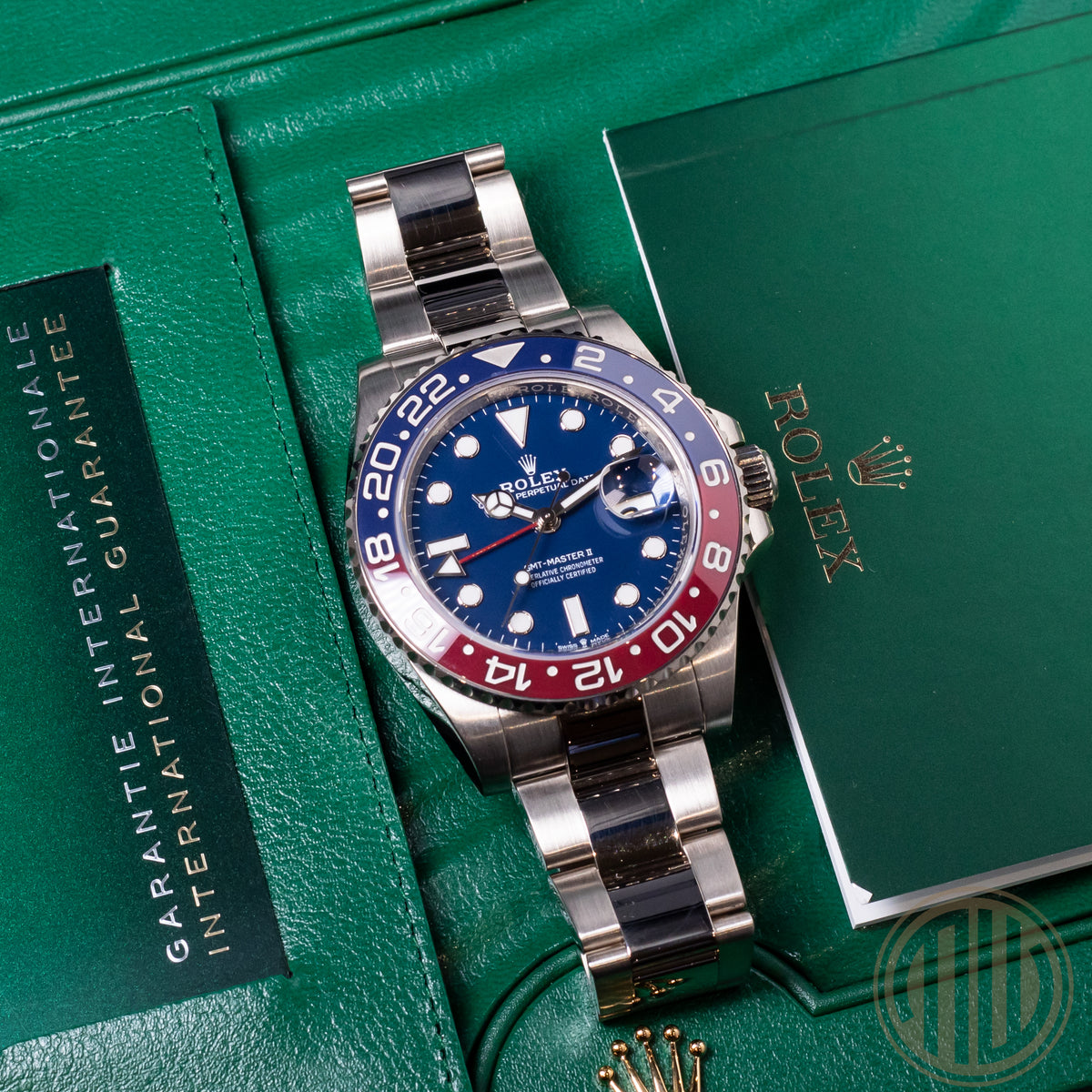 Rolex GMT-Master II 18kt Whitegold | Blue Dial | Box and Papers | 2023 | 126719BLRO