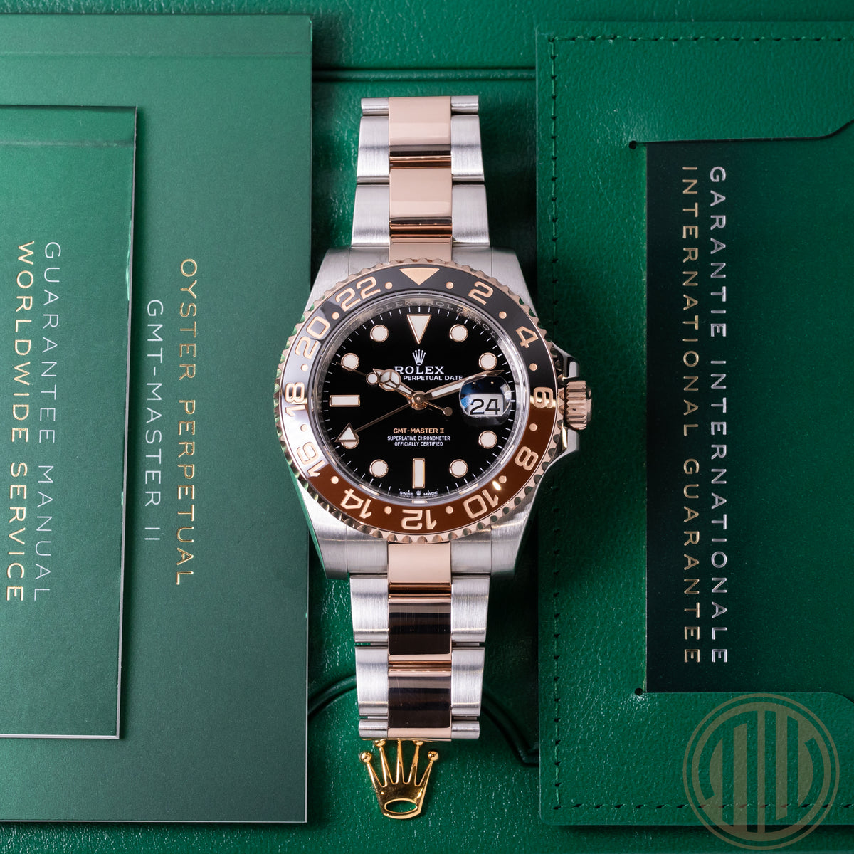 Rolex GMT-Master II | Rootbeer | Bicolor | Box and Papers | 2022 | 126711CHNR