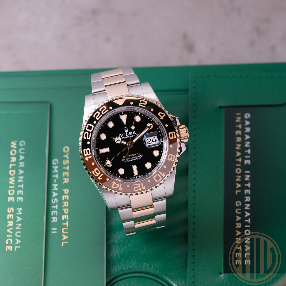 Rolex GMT-Master II | Rootbeer | Bicolor | Box and Papers | 2022 | 126711CHNR