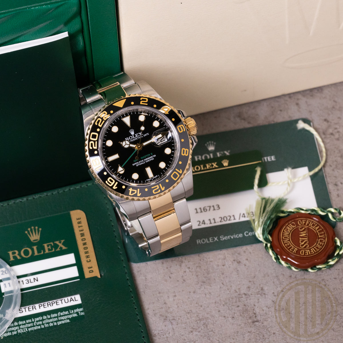 Rolex GMT-Master II Bicolor | Top Condition | Box and Papers | 2014 | 116713LN