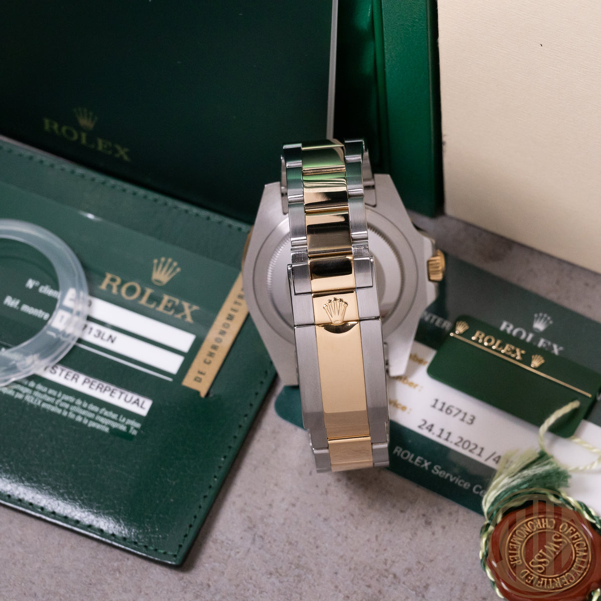 Rolex GMT-Master II Bicolor | Top Condition | Box and Papers | 2014 | 116713LN
