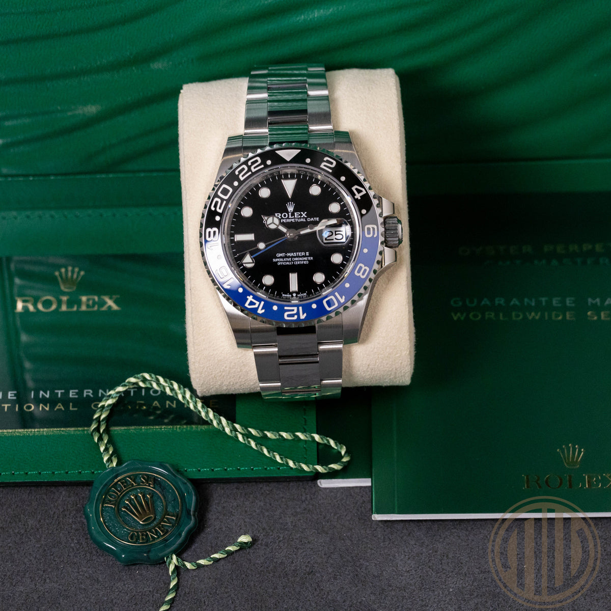 Rolex GMT-Master II Batman | Lc100 | Orig. Invoice | Box and Papers | 2021