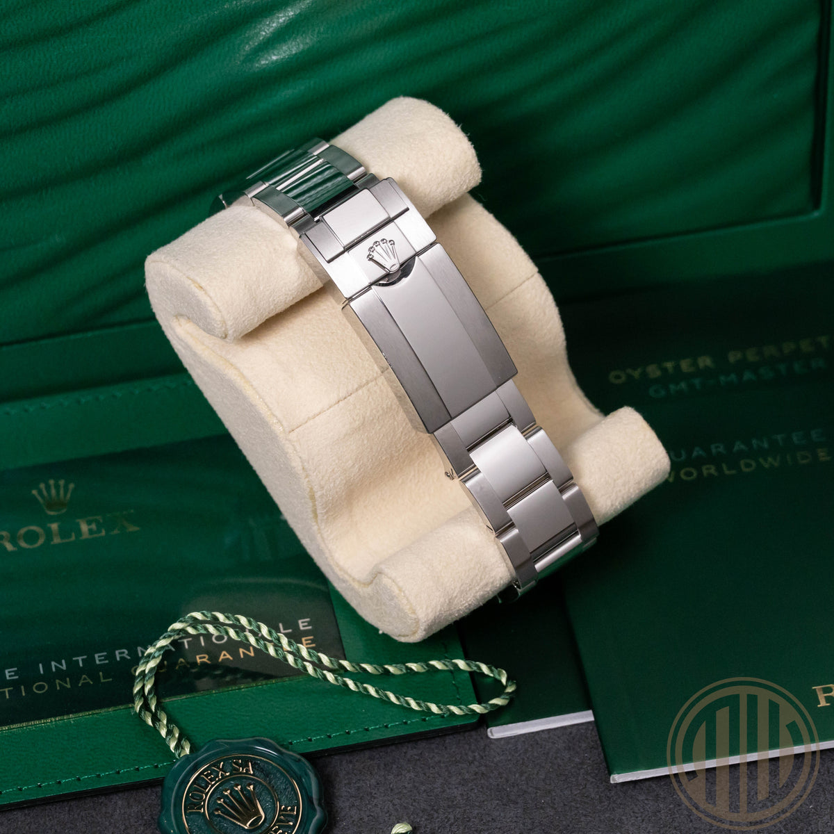 Rolex GMT-Master II Batman | Lc100 | Orig. Invoice | Box and Papers | 2021