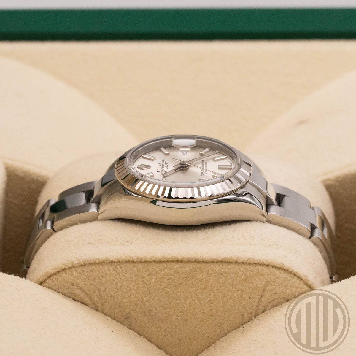 Rolex Lady-Datejust Silver Dial | Lc100 | Box and Papers | 2017 | 279174