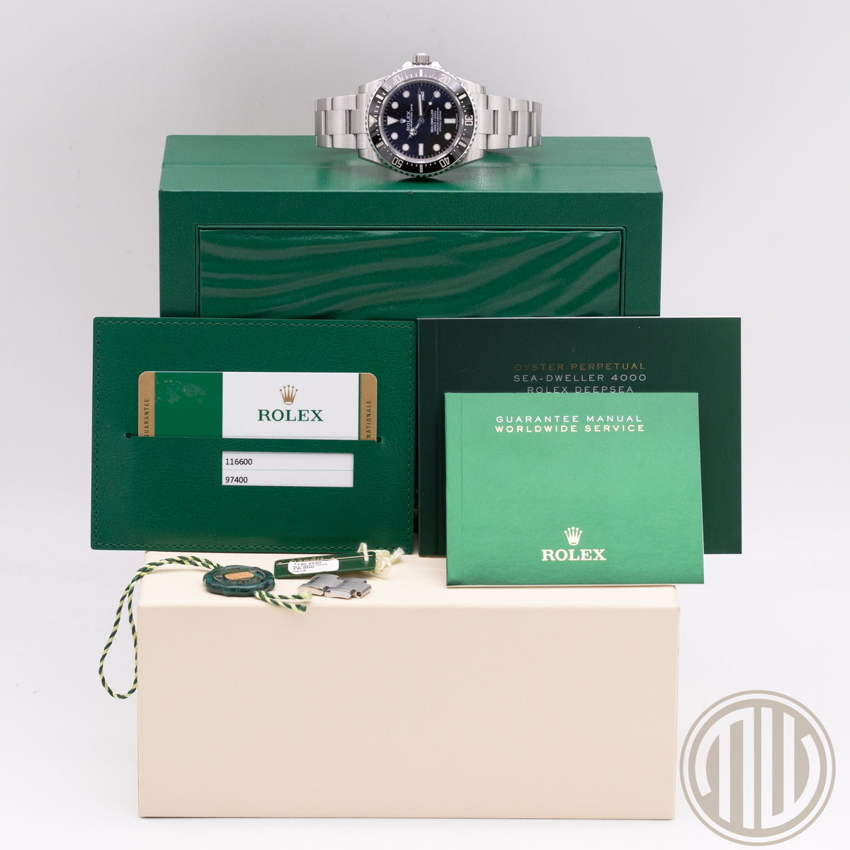 Rolex Sea-Dweller 4000 116600 | Box and Papers 2016