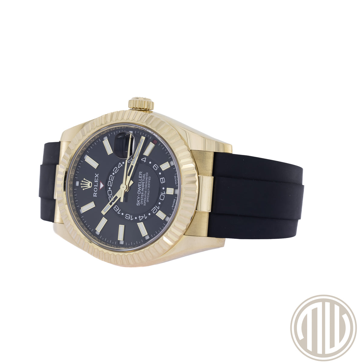 Rolex Sky-Dweller Black Dial | Oysterflex | 18kt Yellowgold | Box and Papers