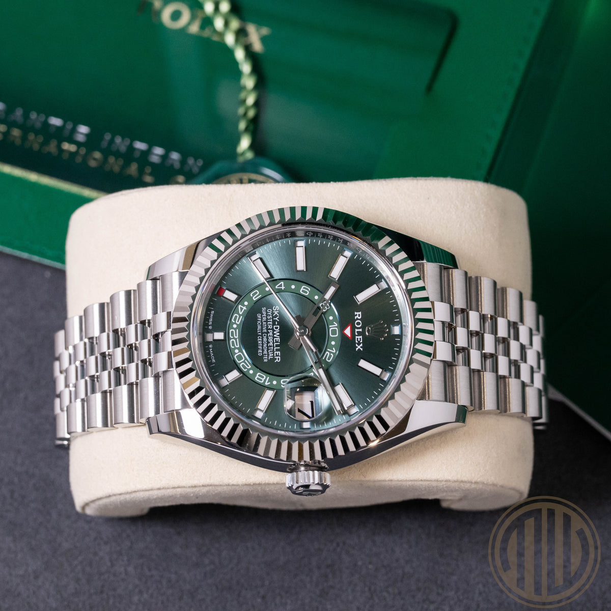 Rolex Sky-Dweller Mint-Green | Jubillee | Orig.Invoice | Box & Papers | 2025