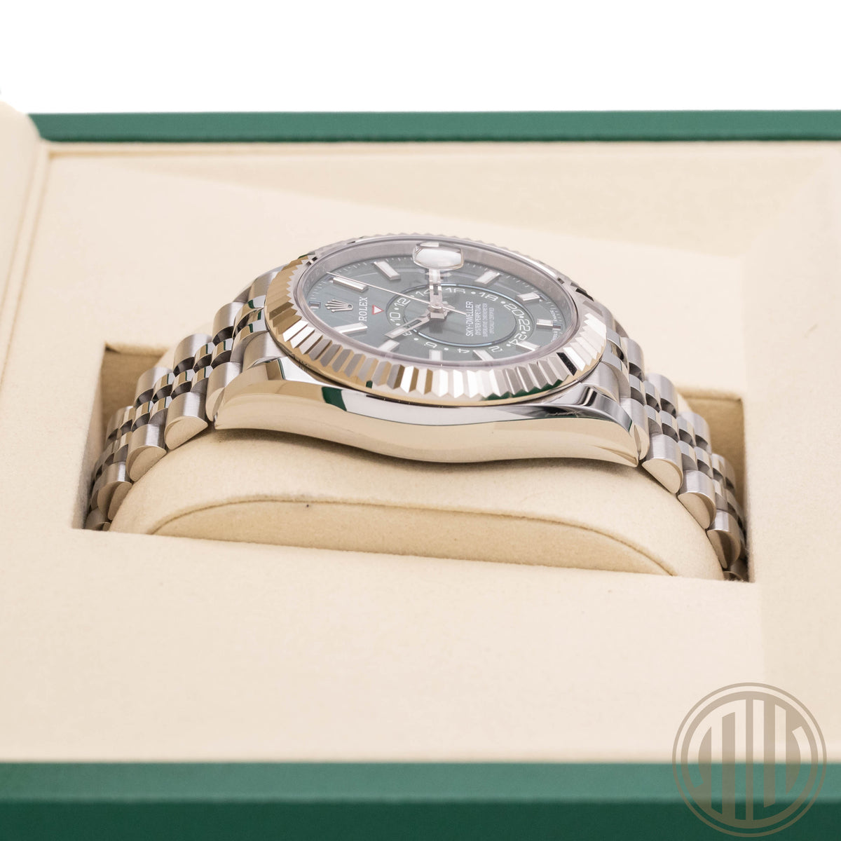 Rolex Sky-Dweller Mint-Green | Jubillee | Orig.Invoice | Box & Papers | 2025