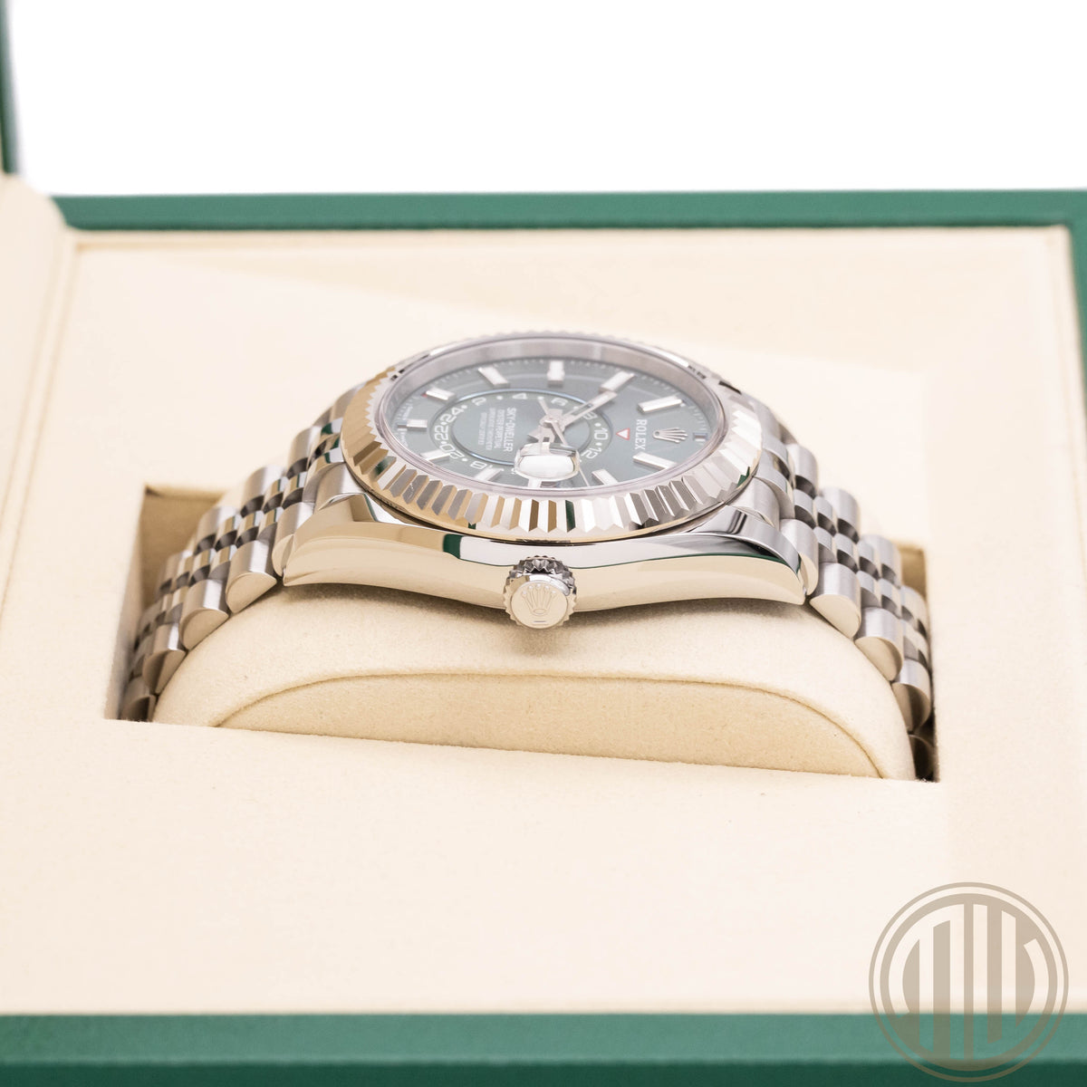 Rolex Sky-Dweller Mint-Green | Jubillee | Orig.Invoice | Box & Papers | 2025
