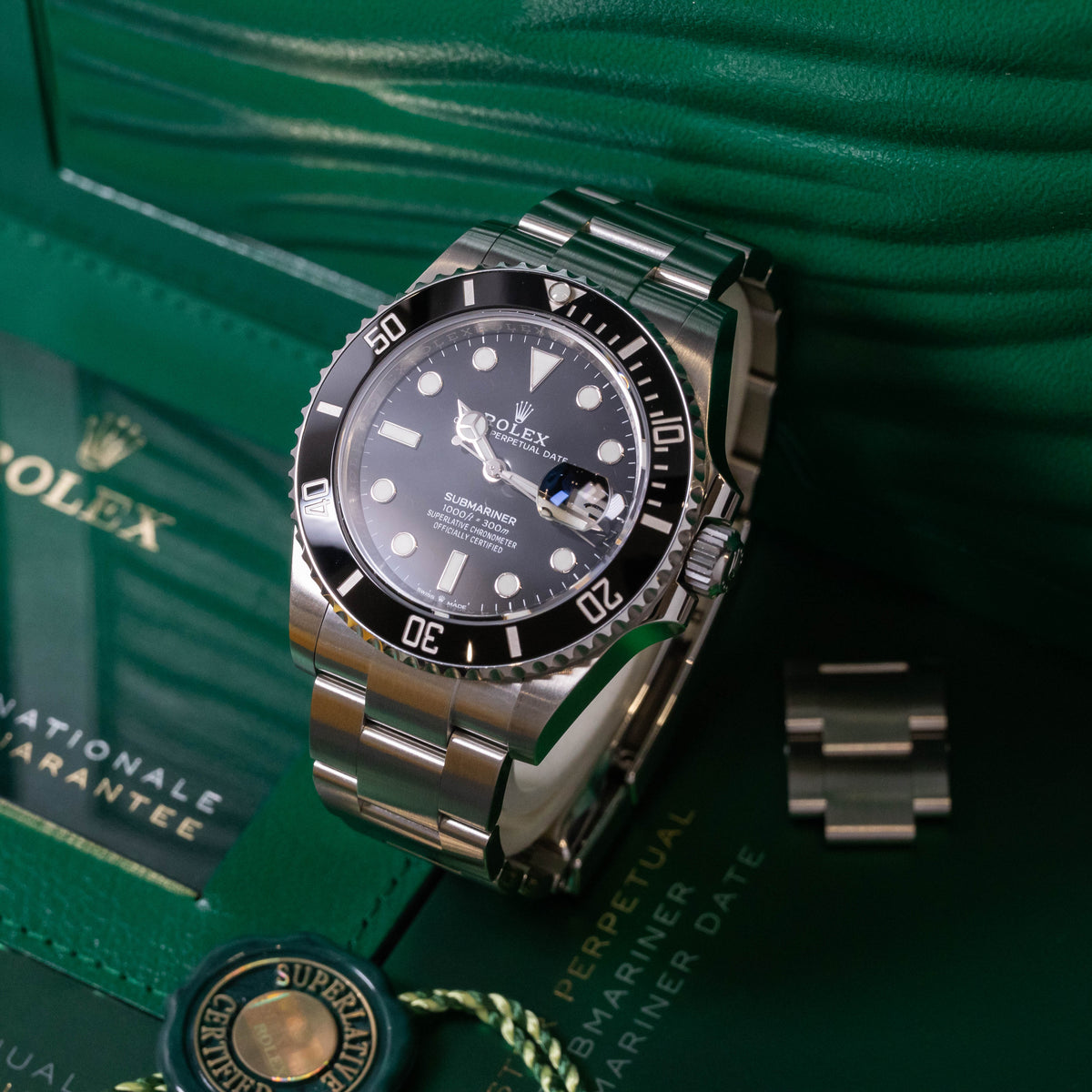 Rolex Submariner Date Stainless-Steel | Box and Papers | 2023 | 126610LN