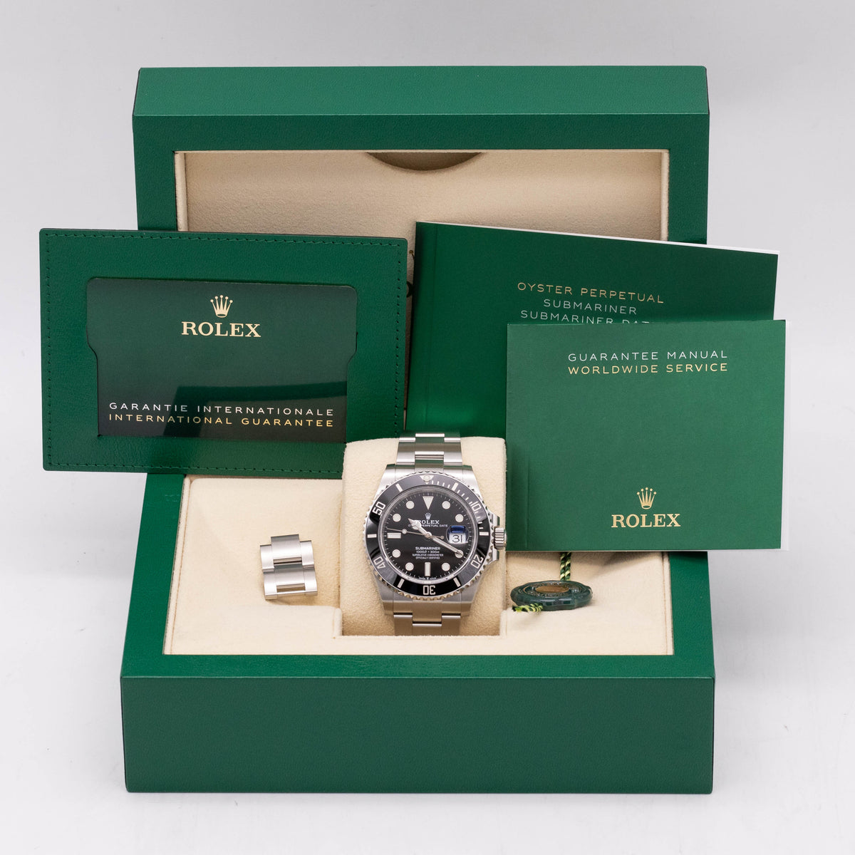 Rolex Submariner Date Stainless-Steel | Box and Papers | 2023 | 126610LN