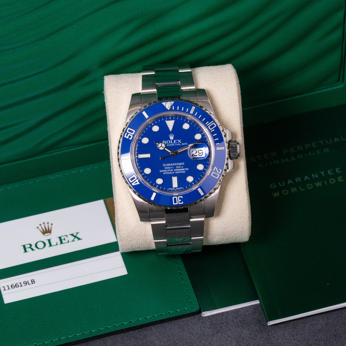 Rolex Submariner Date Smurf | 18kt Whitegold | Box and Papers | 2017