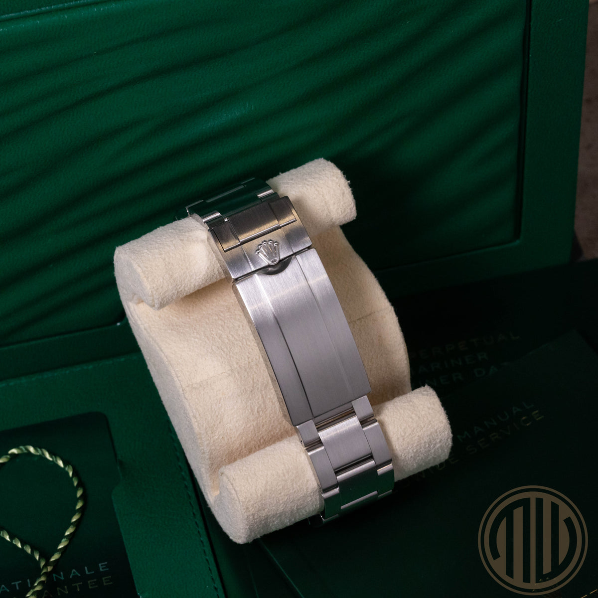 Rolex Submariner Date | Stainless-Steel | Box and Papers | 2023 | 126610LN