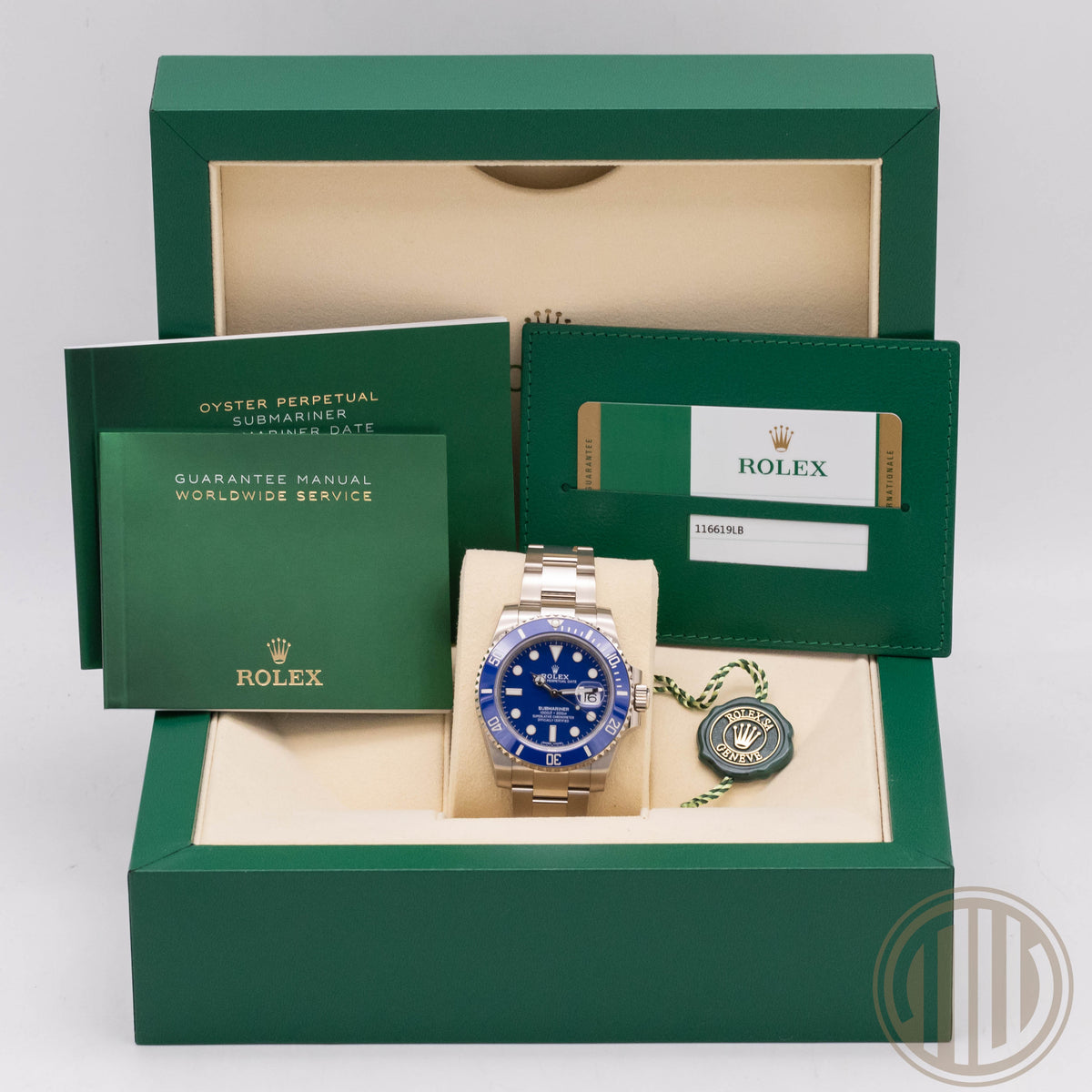 Rolex Submariner Date 45.900 € SMURF | NEW | Ungetragen | 2019| Teilverklebt | NOS