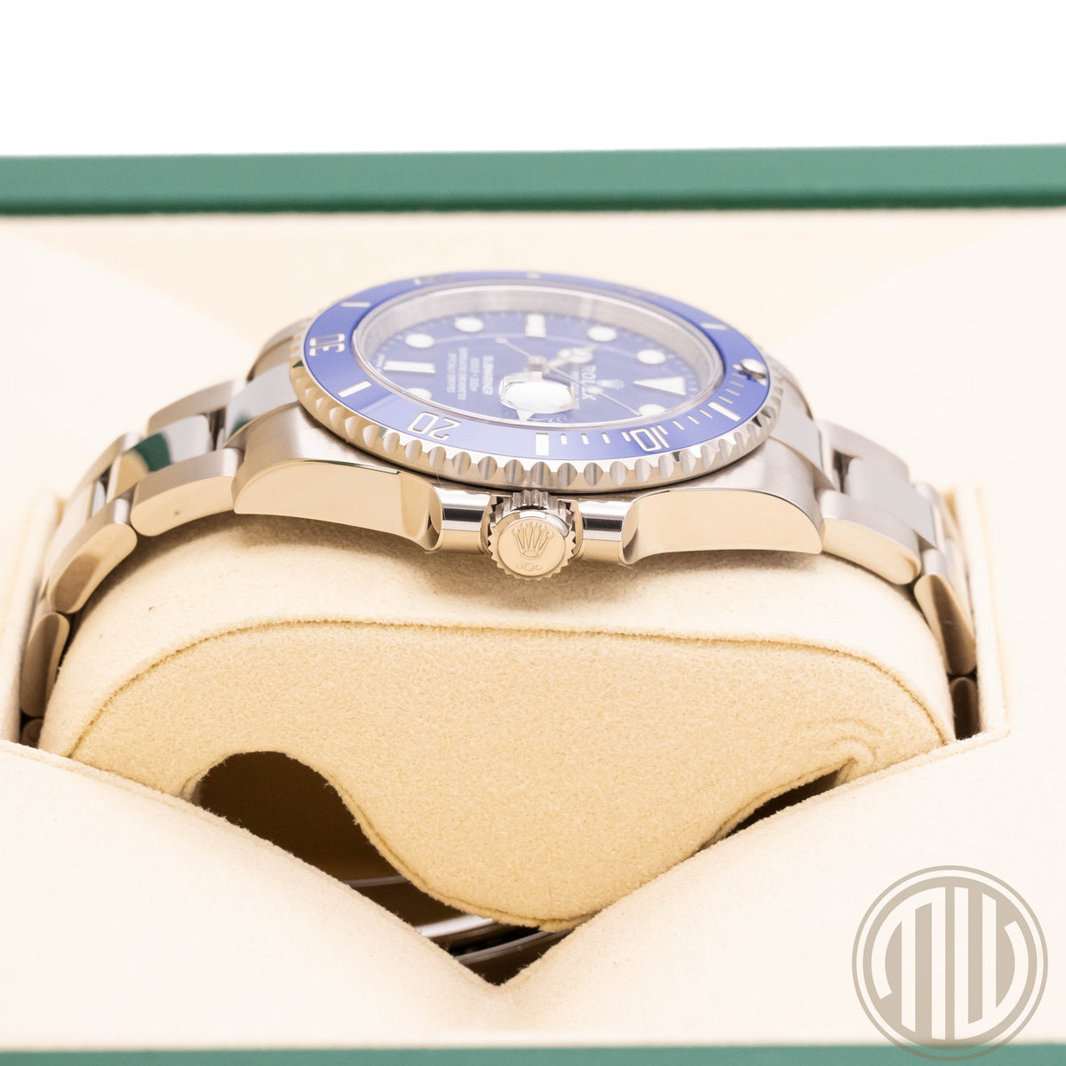 Rolex Submariner Date 45.900 € SMURF | NEW | Ungetragen | 2019| Teilverklebt | NOS