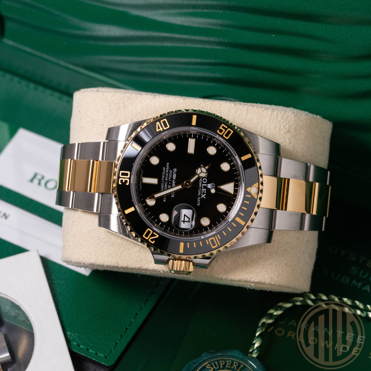 Rolex Submariner Date Bicolor | Lc100 | Box and Papers | 2019