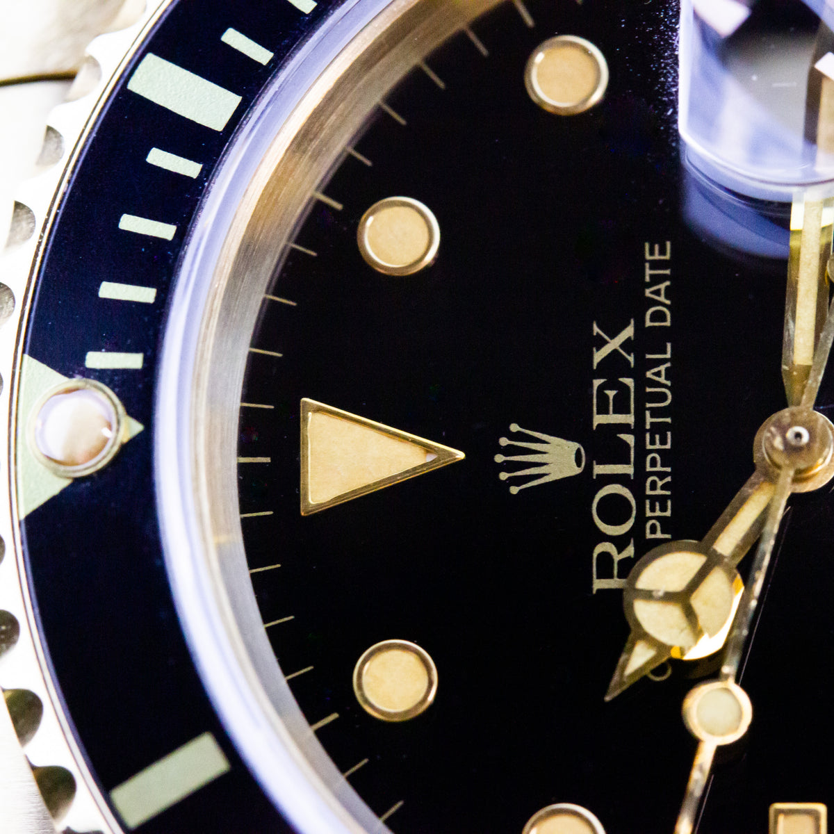 Fecha del Submariner Rolex | Oro de 18 quilates | Esfera negra | Nuevo servicio Rolex | 16618