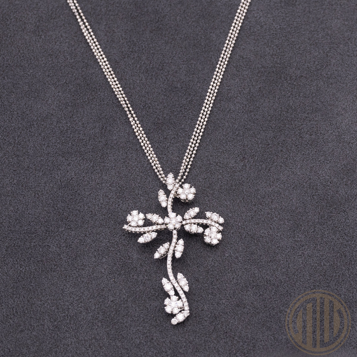 Maria Gaspari Necklace with Pendant | 18kt Whitegold | Diamonds | 3.91ct