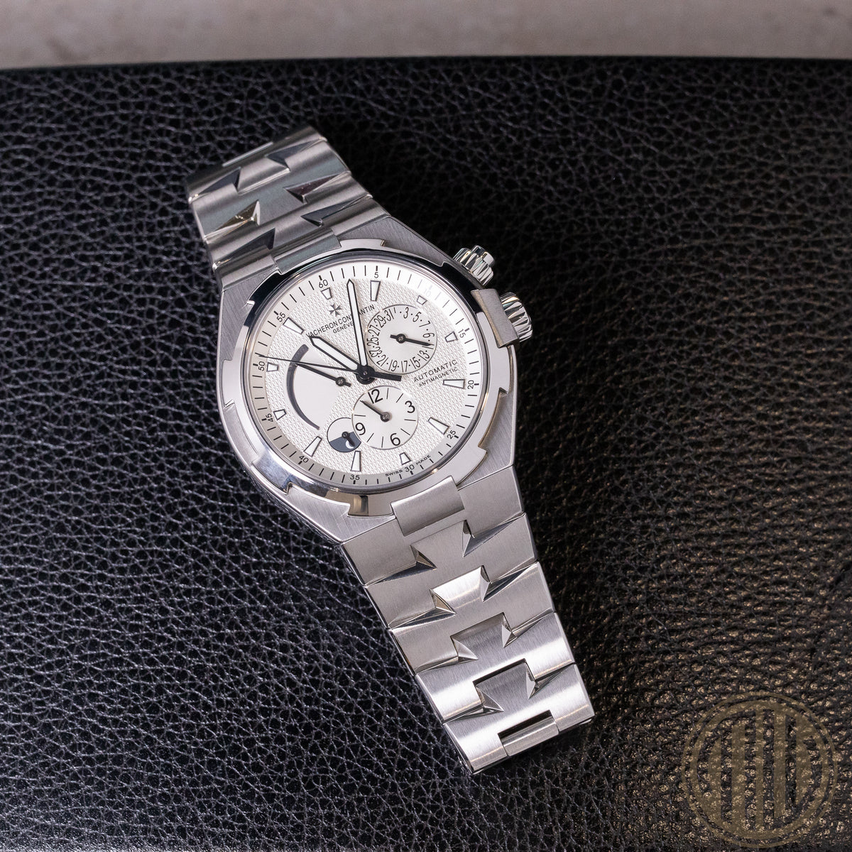 Vacheron Constantin Overseas Dual Time White Dial | Stainless Steel | Box and Papers | 2013