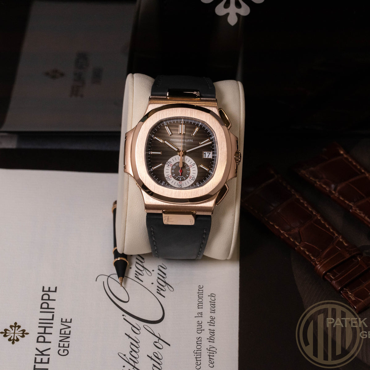 Patek Philippe Nautilus Chronograph | 18kt Roségold | Box and Papers | 2015 | 5980R